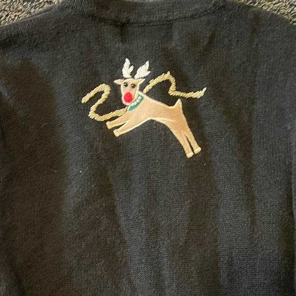 Vtg. Black and white reindeer cardigan holiday #reindeercardigan #vintag… - Picture 4 of 6